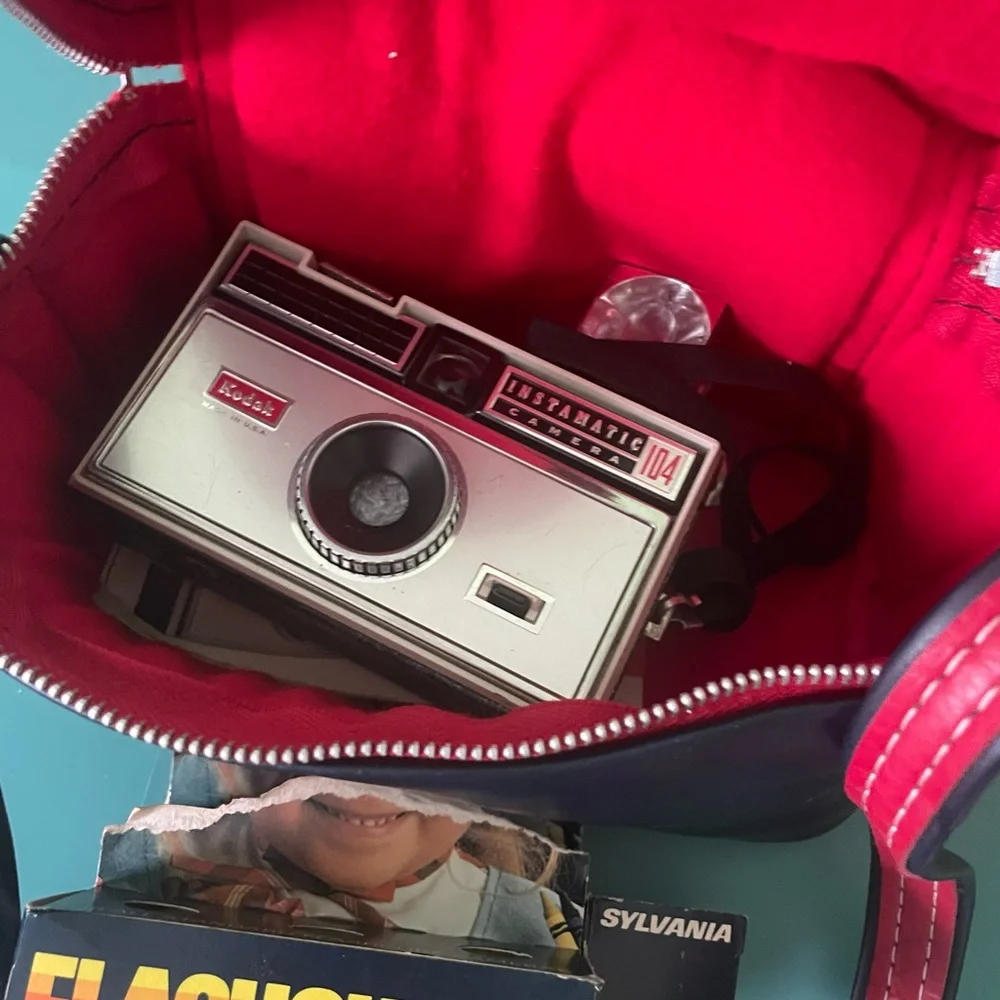Vintage Kodak camera - Picture 2 of 5
